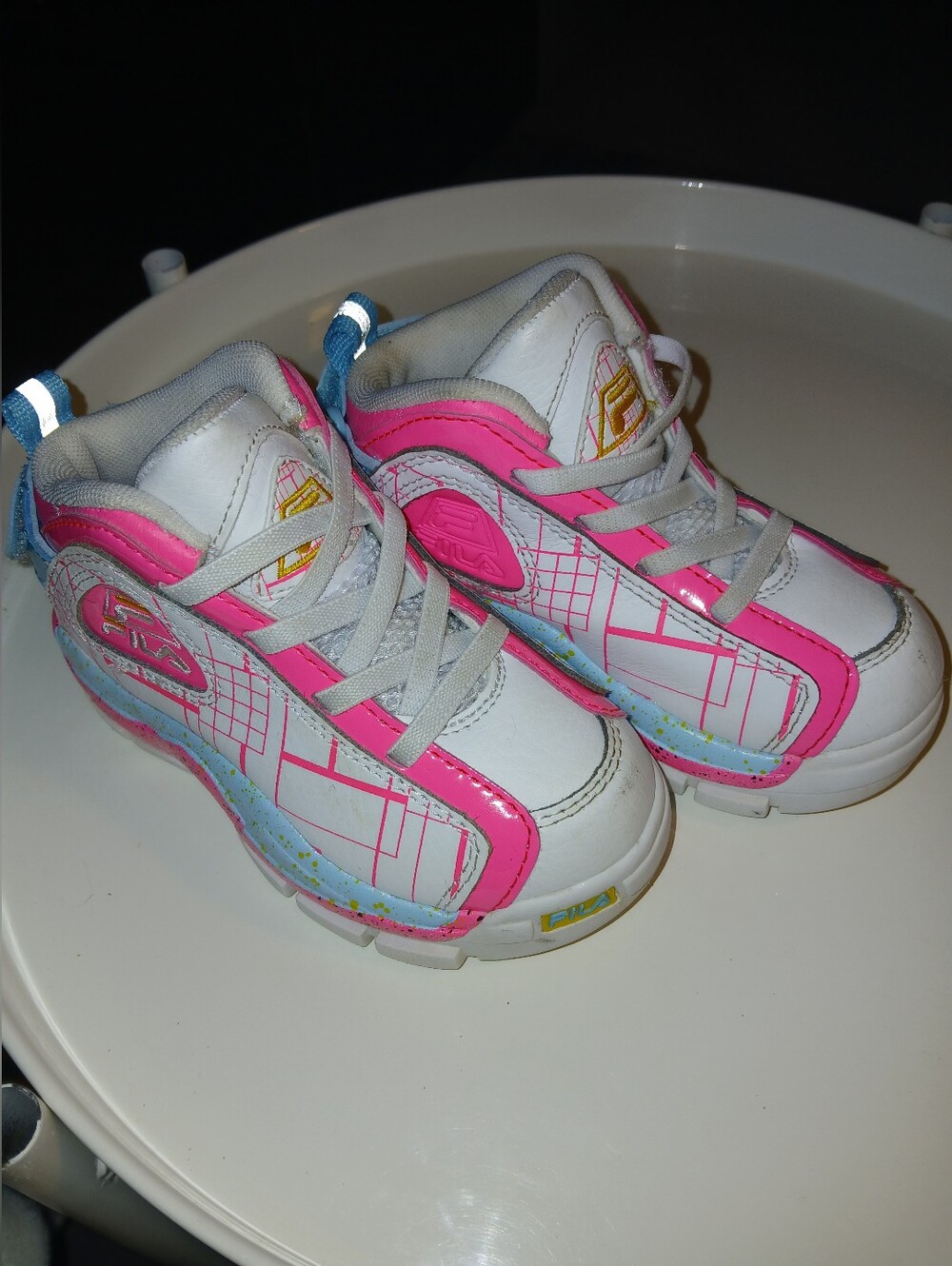 Fila Grant Hill 2 Toddler 7.5 White, Pink And Blue Sneakers. FF#507